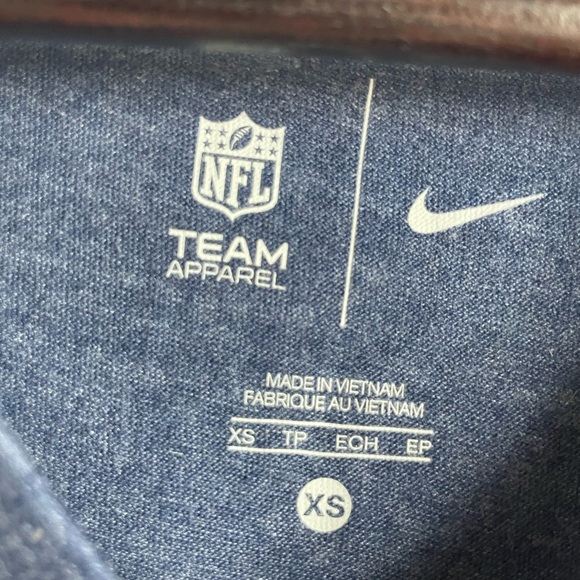 NFL Team Apparel New England Patriots Blue Nike Shirt - Picture 3 of 3